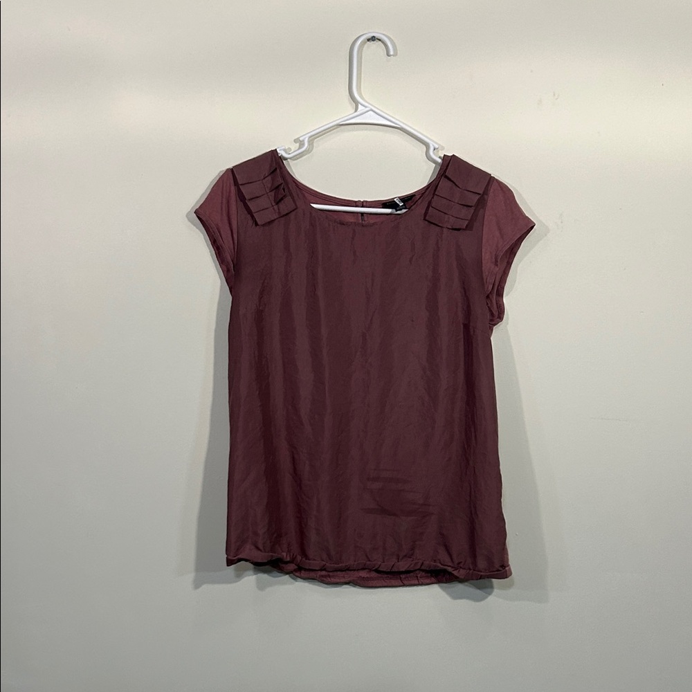 M Bannana Republic satin top
